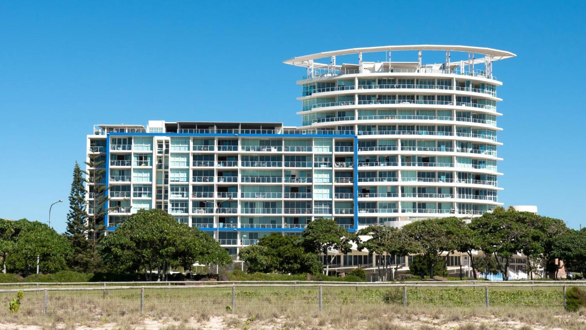 Kirra Surf Apartments Gold Coast Exterior photo